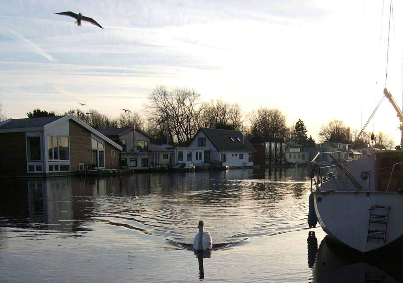 Watervilla-Albertje Amsterdam Exterior photo